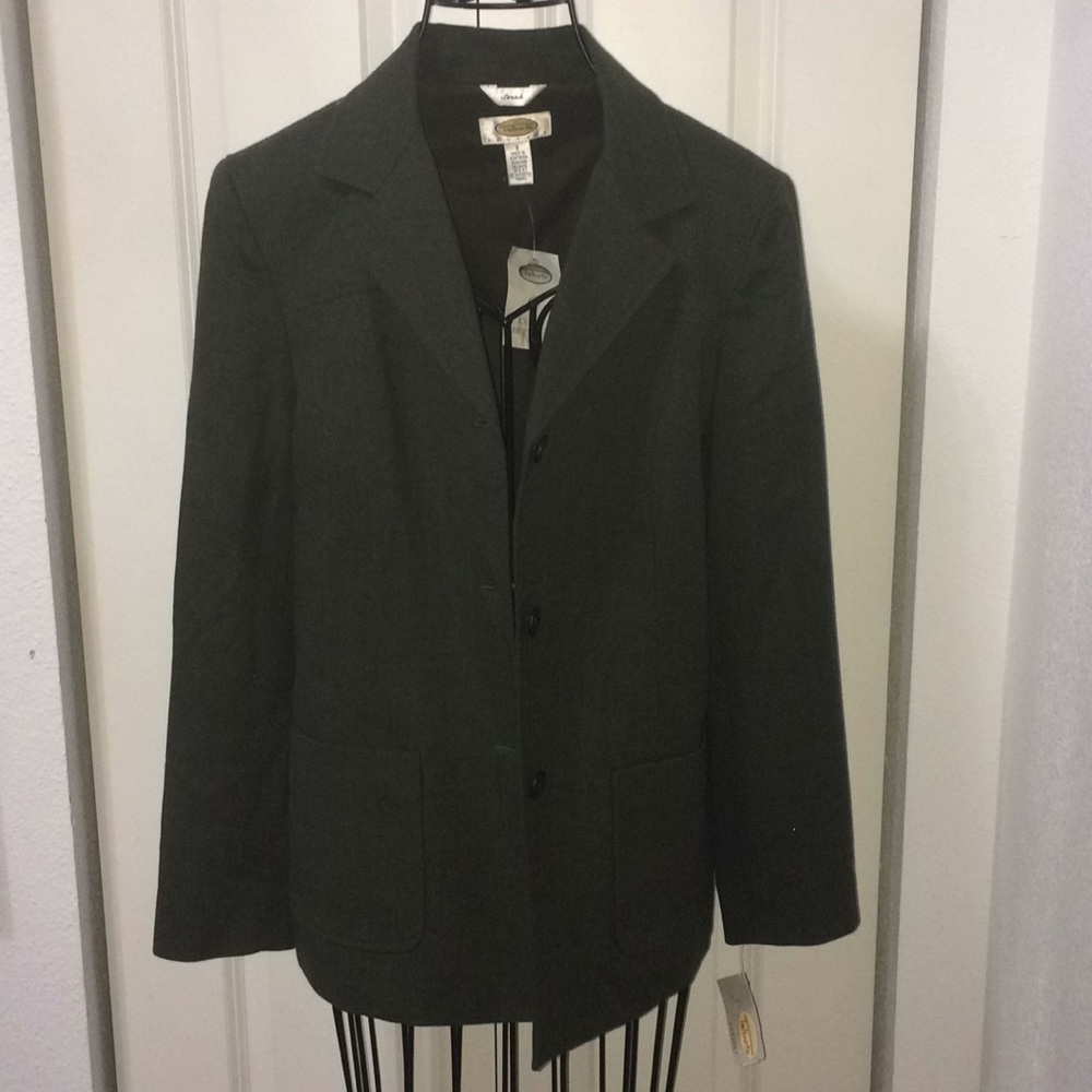 NWT TALBOTS Petites size 8 Green blazer.